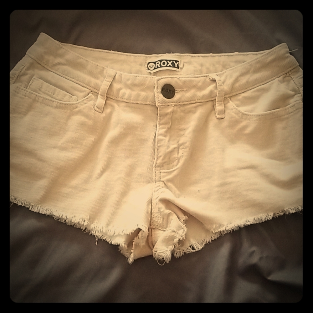 Cream colored Roxy shorts